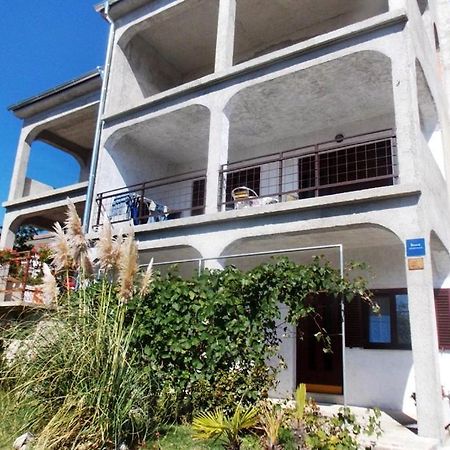 Apartments With A Parking Space Novi Vinodolski - 5600 Bagian luar foto